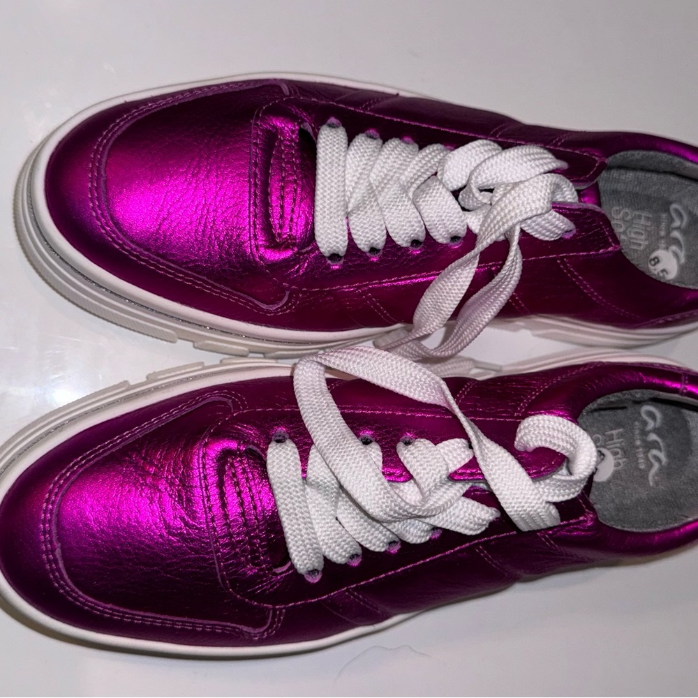Ara Metallic Fuchsia Sneakers with White Laces
